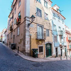 Cosy Chiado By Homing Lisbon