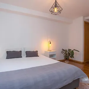  Apartment Alta